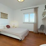 V009 - Casa Mundo - *
