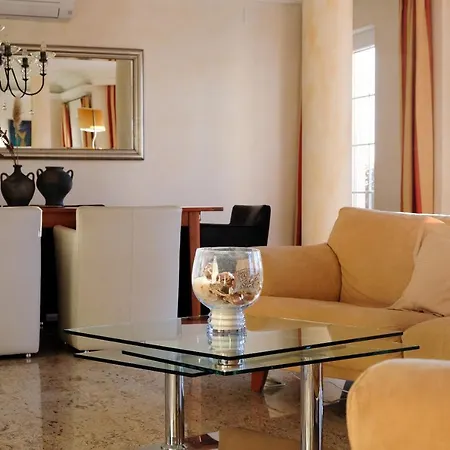 V009 - Casa Mundo - Villa