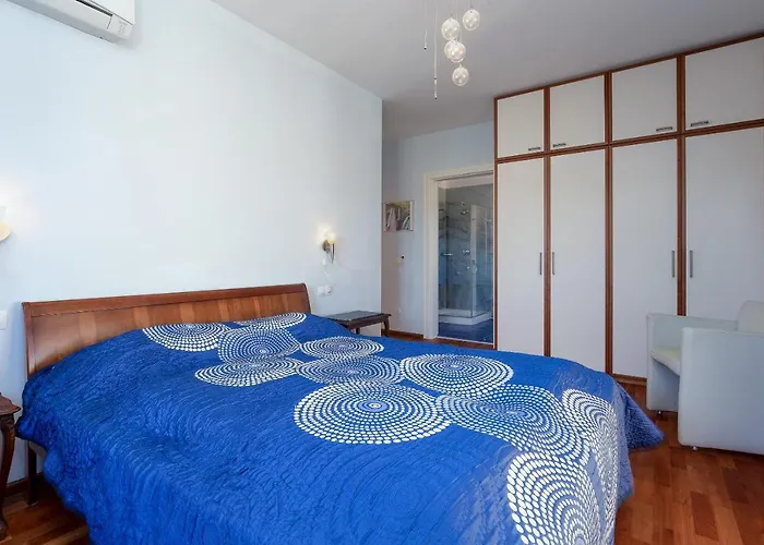 V009 - Casa Mundo - Villa